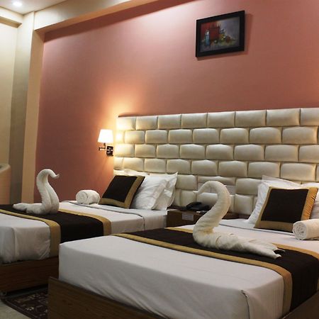 Hotel Siddhartha International Гая Екстер'єр фото