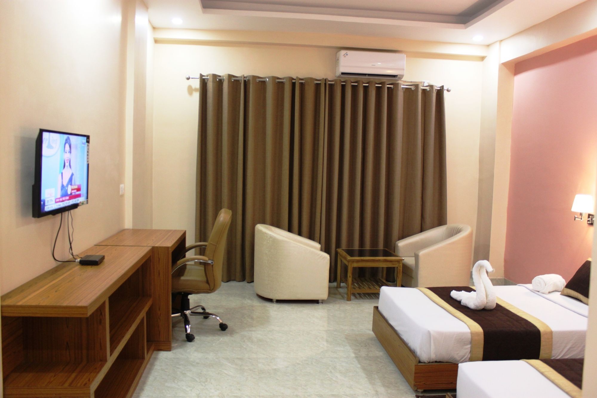 Hotel Siddhartha International Гая Екстер'єр фото