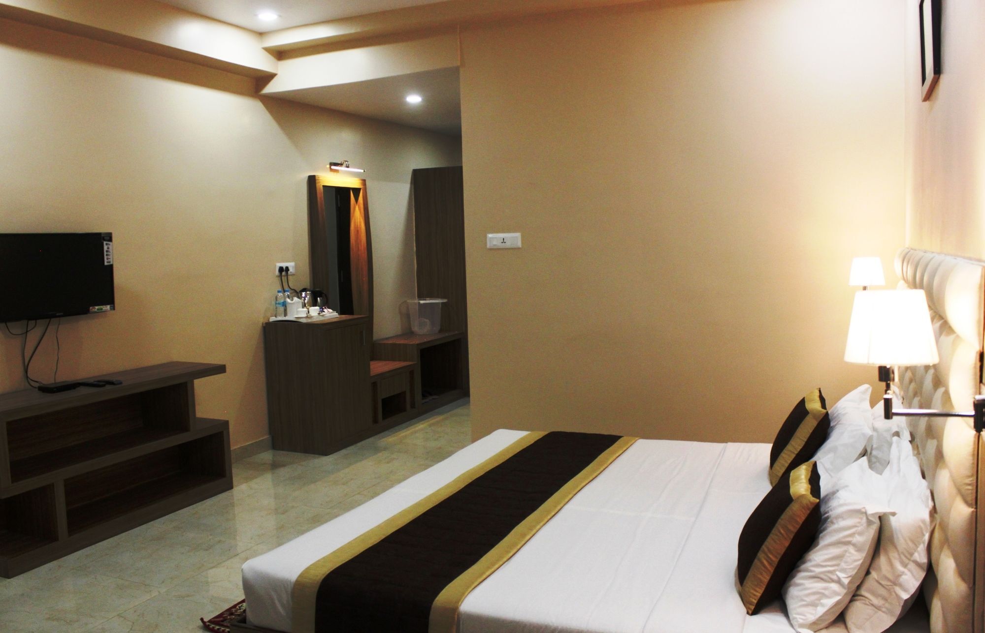 Hotel Siddhartha International Гая Екстер'єр фото