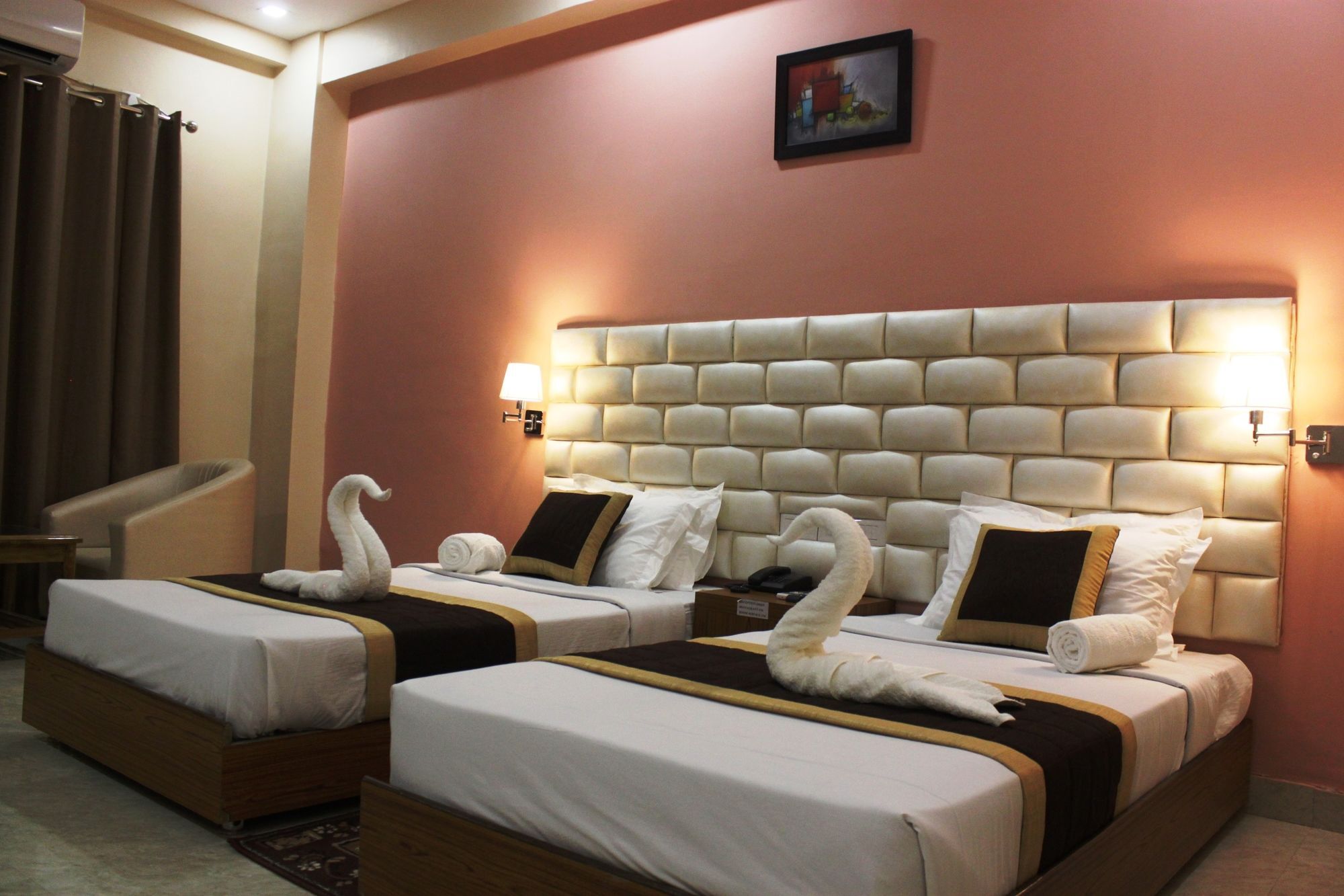 Hotel Siddhartha International Гая Екстер'єр фото